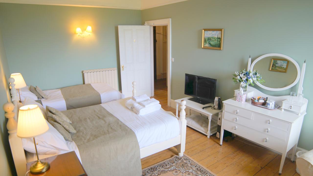 Bed and Breakfast Cleeve House Melksham Exterior foto